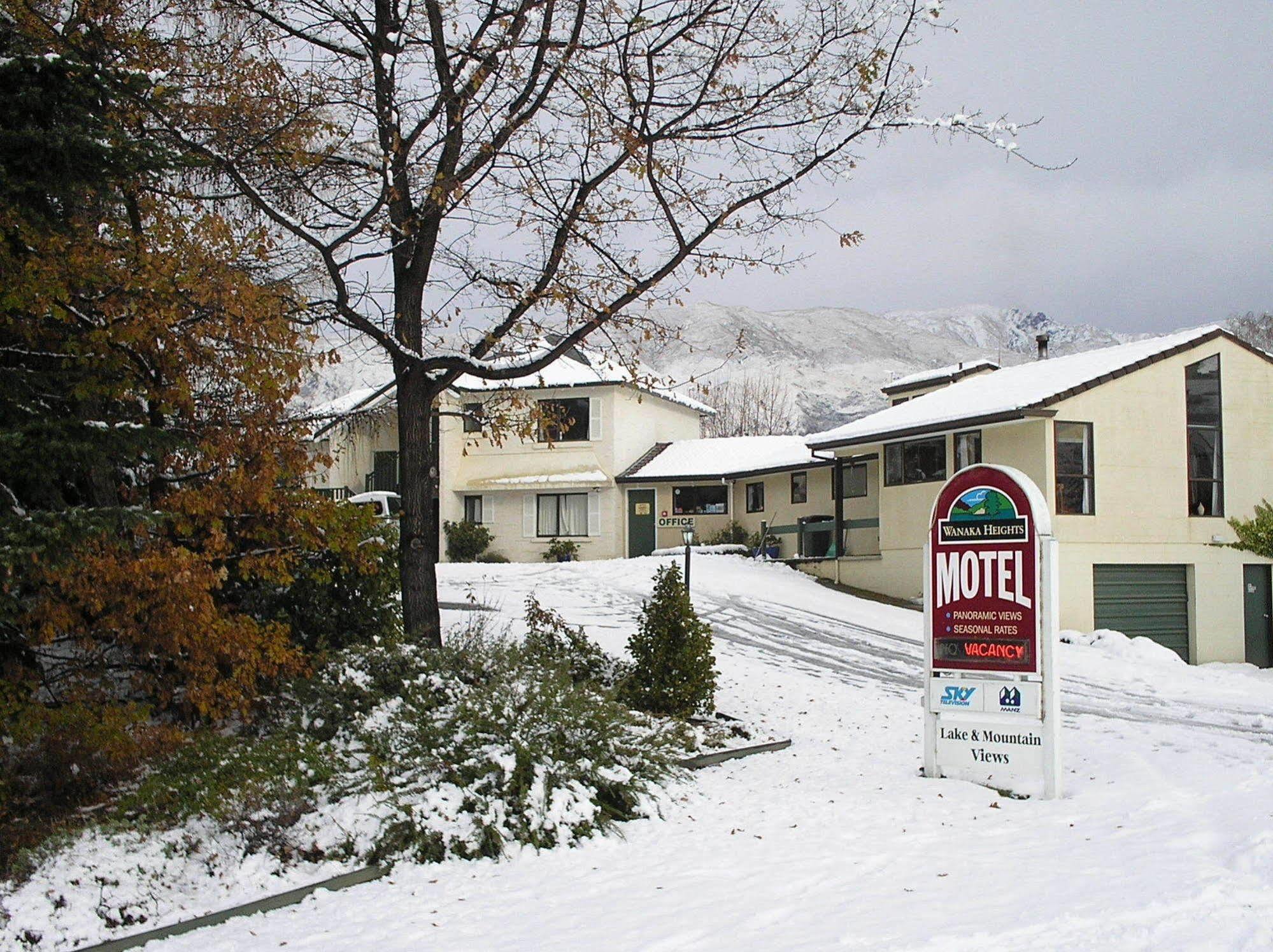 Wanaka Heights Motel Buitenkant foto